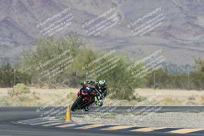 media/Oct-30-2025-Racers Edge (Thu) [[dabbdaf680]]/3-B Group/Session 5 (Turn 6)/